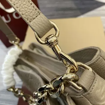 Gucci 815263 GG Emblem Malá Kapsička na Rameno Meruňková