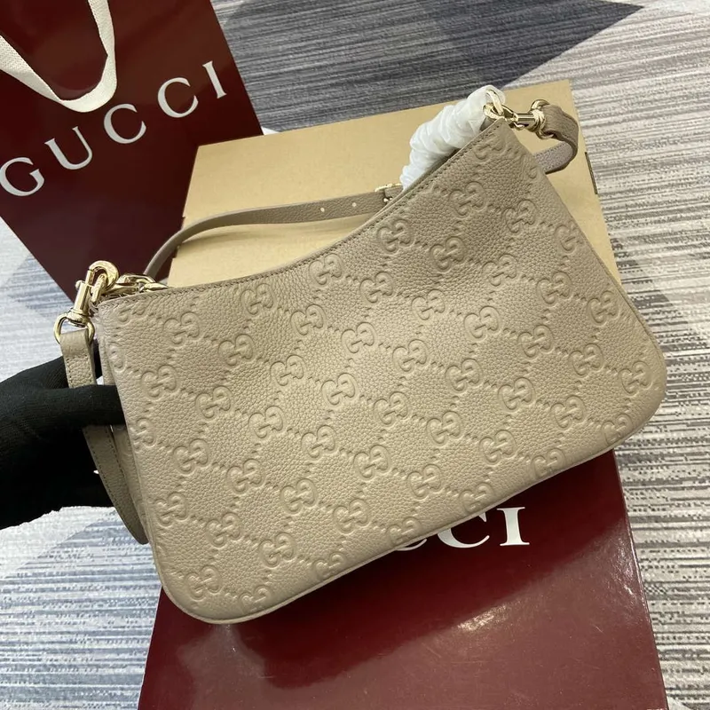 Gucci 815263 GG Emblem Malá Kapsička na Rameno Meruňková