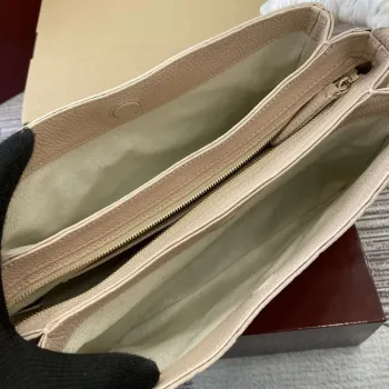 Gucci 815263 GG Emblem Malá Ramenní Taška Béžová