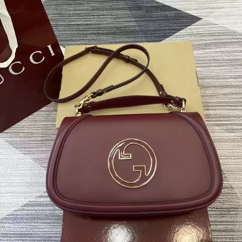 Gucci 815719 Gucci Blondie Medium taška s horním uchopem vínově červená
