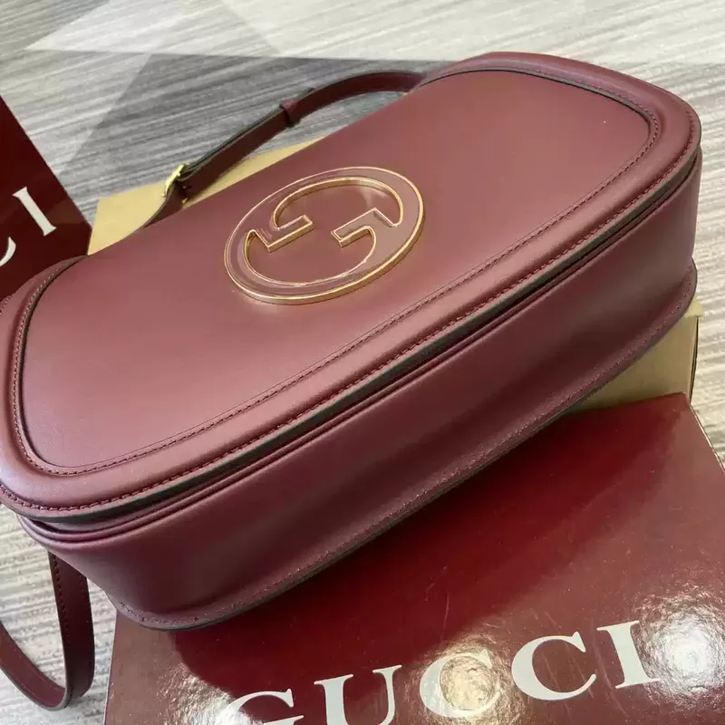 Gucci 815719 Gucci Blondie Medium taška s horním uchopem vínově červená