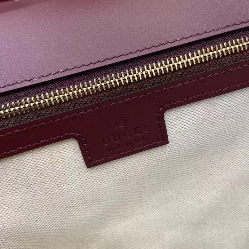 Gucci 815719 Gucci Blondie Medium taška s horním uchopem vínově červená
