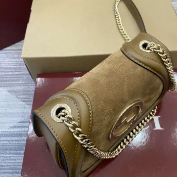 Gucci 815711 Gucci Blondie mini ramenní taška z jemné kůže tmavě hnědá