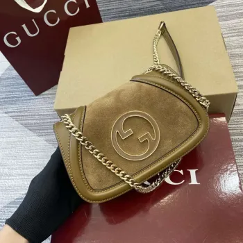 Gucci 815711 Gucci Blondie mini ramenní taška z jemné kůže tmavě hnědá