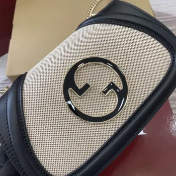 Gucci 815711 Gucci Blondie mini ramenní taška Béžová＆Černá