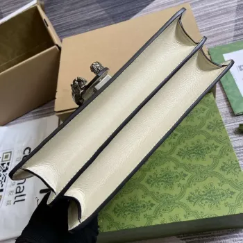 Gucci 795005 GG Dionysus malá kabelka přes rameno Světle šedá lakovaná kůže s logem