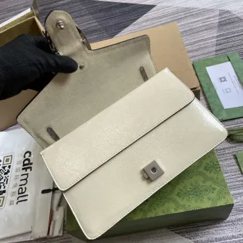 Gucci 795005 GG Dionysus malá kabelka přes rameno Světle šedá lakovaná kůže s logem