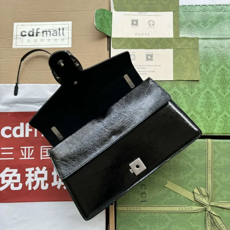 Gucci 795005 GG Dionysus malá ramenní taška černá lakovaná kůže