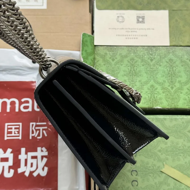 Gucci 795005 GG Dionysus malá ramenní taška černá lakovaná kůže