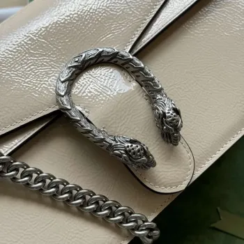 Gucci 795005 GG Dionysus malá kabelka přes rameno Světle šedá lakovaná kůže