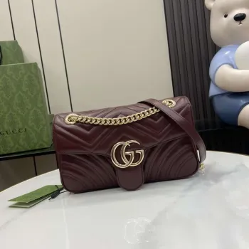 Gucci 443497 GG Marmont Matelassé ramenní taška tmavě červená