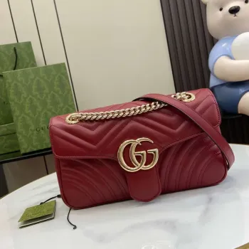 Gucci 443497 GG Marmont Matelassé ramenní taška vínově červená