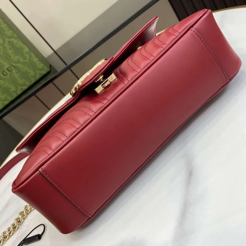 Gucci 443497 GG Marmont Matelassé ramenní taška vínově červená