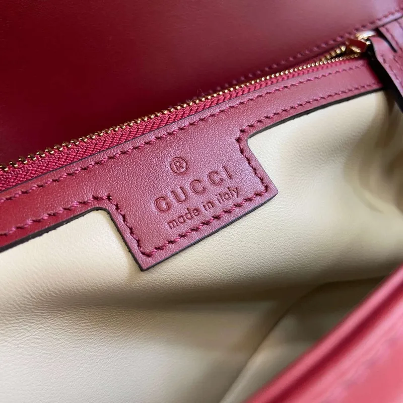 Gucci 443497 GG Marmont Matelassé ramenní taška vínově červená
