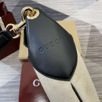 Gucci 815924 Gucci B Medium Shoulder Bag Přírodní bavlněný lněný plátno Černá
