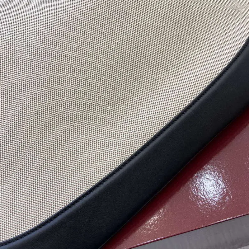 Gucci 815924 Gucci B Medium Shoulder Bag Přírodní bavlněný lněný plátno Černá