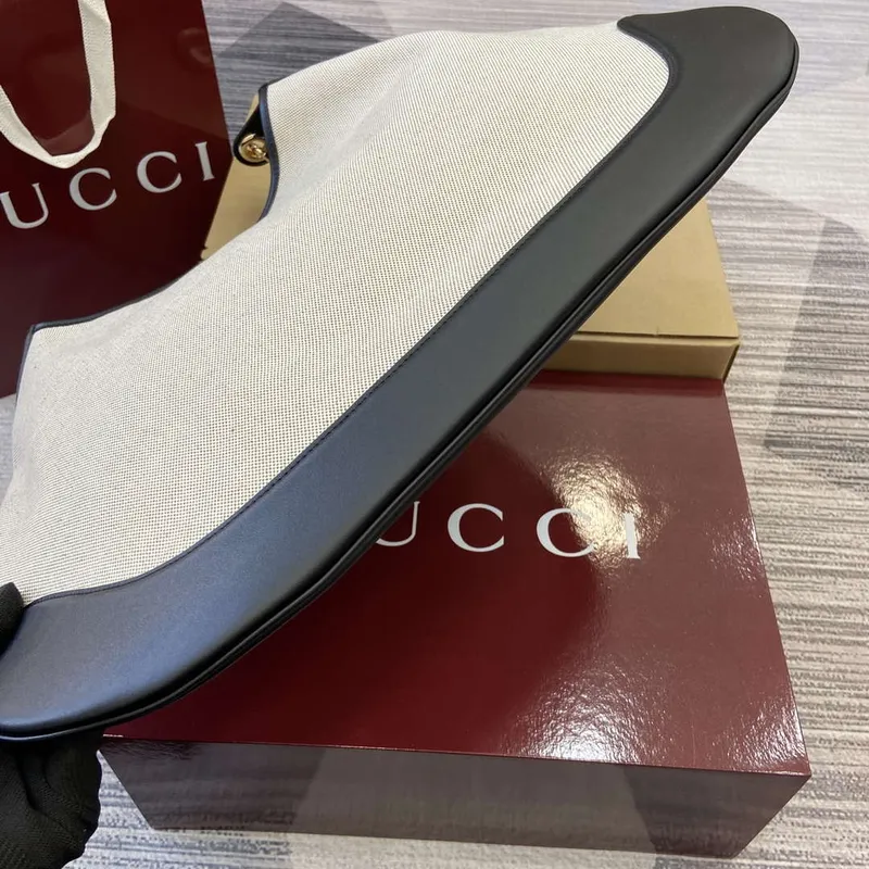 Gucci 815924 Gucci B Medium Shoulder Bag Přírodní bavlněný lněný plátno Černá