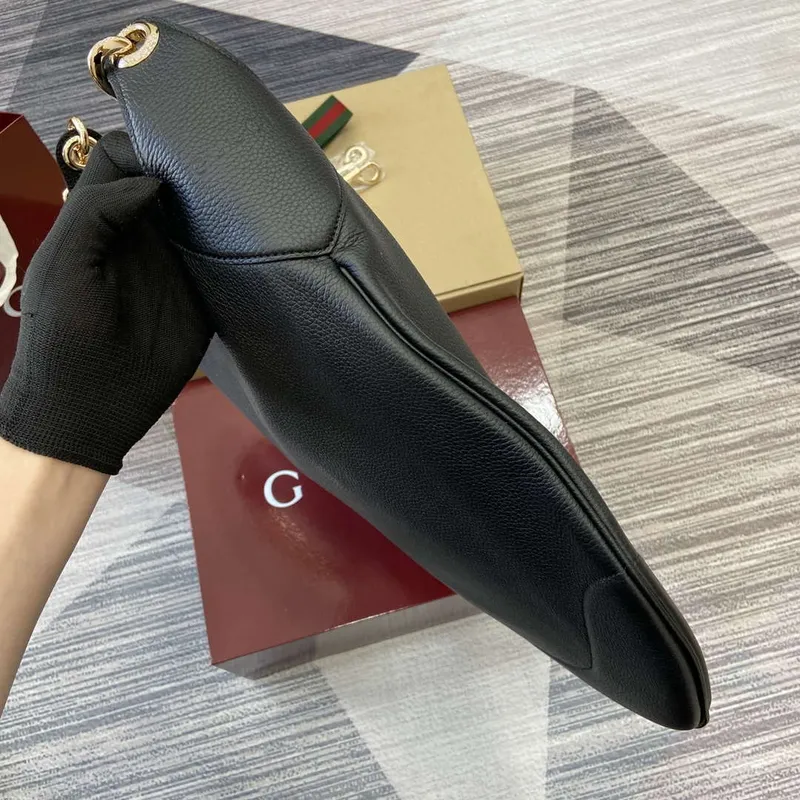 Gucci 815924 Gucci B Střední Kabelka přes Rameno Černá