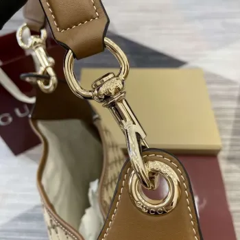 Gucci 815924 Gucci B Střední Kabelka přes rameno Hnědý kožený lem