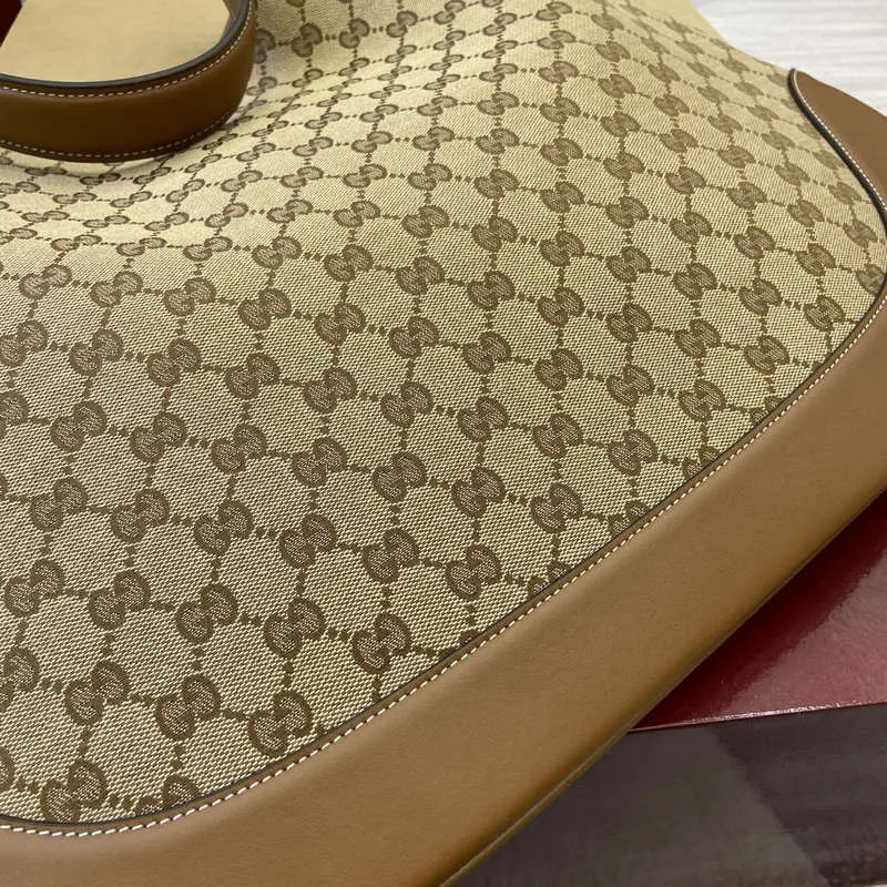 Gucci 815924 Gucci B Střední Kabelka přes rameno Hnědý kožený lem