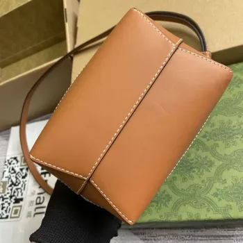 Gucci 777166 Kabelka přes rameno s potiskem Gucci Světle hnědé kožené detaily