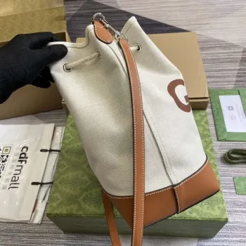 Gucci 772856 Kabelka přes rameno s potiskem Gucci Světle hnědé kožené detaily