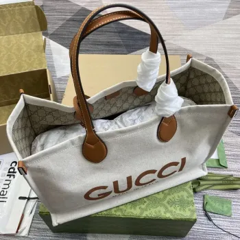 Gucci 772176 Střední taška přes rameno s potiskem Gucci Světle hnědé kožené detaily