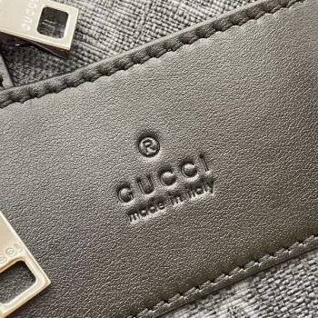 Gucci 792123 GG Supreme plátěný batoh černý