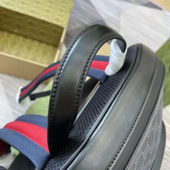 Gucci 792123 GG Supreme plátěný batoh černý