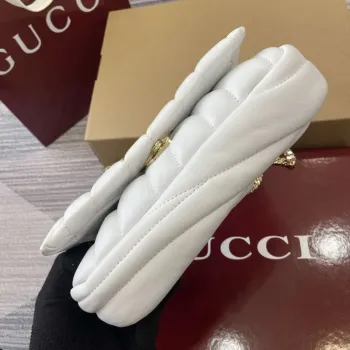 Gucci 806017 GG Milano Mini Top Handle Bag Bílá nadýchaná prošívaná kůže