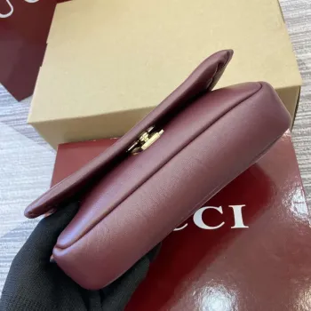 Gucci 806017 GG Milano Mini Top Handle Bag červená nadýchaná kůže