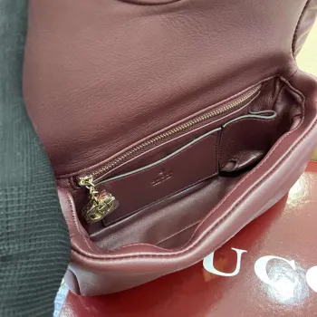 Gucci 806017 GG Milano Mini Top Handle Bag červená nadýchaná kůže