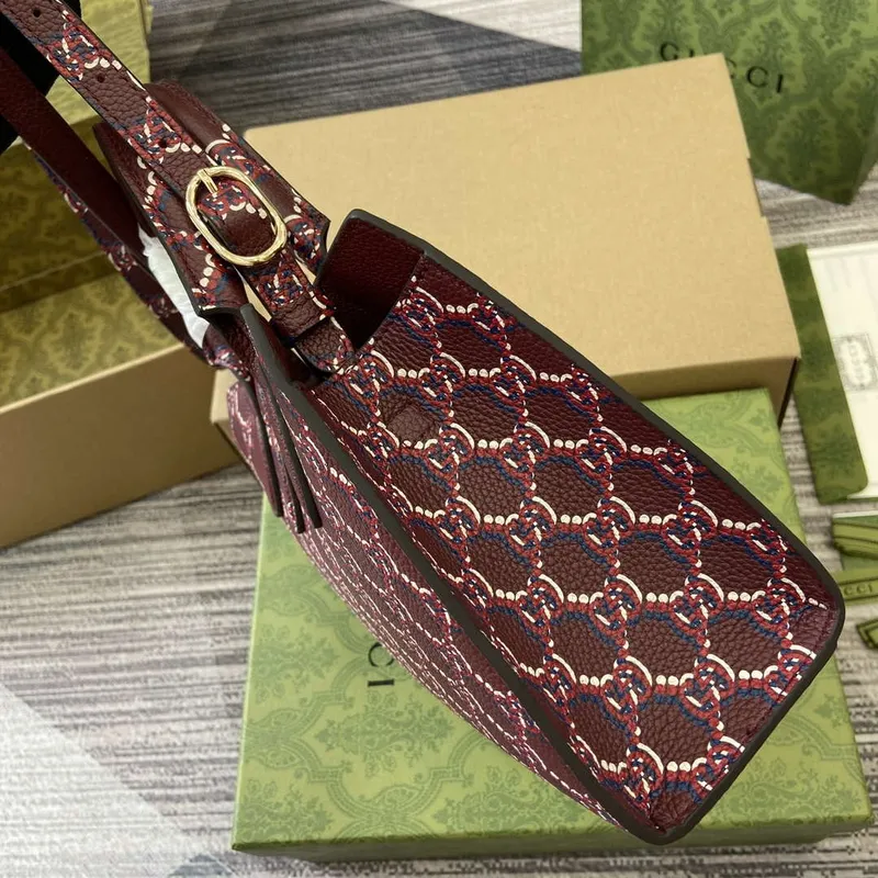 Gucci 795349 Malá taška přes rameno s uzávěrem na háček vínově červená a vícebarevná kůže