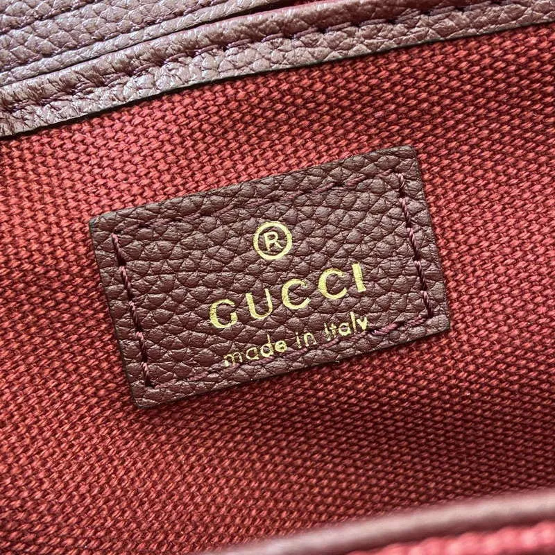 Gucci 795349 Malá taška přes rameno s uzávěrem na háček vínově červená a vícebarevná kůže