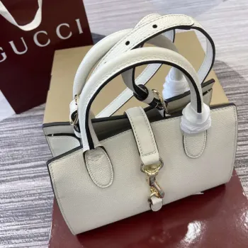 Gucci 795349 Malá taška přes rameno s uzávěrem na háček slonová kost
