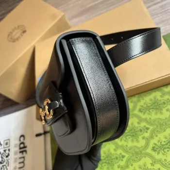 Gucci 760198 Gucci Horsebit 1955 Zaoblená ledvinka černá kůže