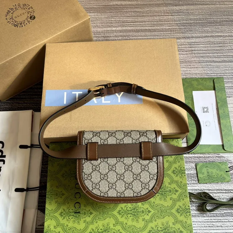 Gucci 760198 Gucci Horsebit 1955 Kulatý páskový batoh Béžový a hnědý