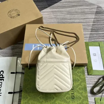 Gucci 746433 GG Marmont Mini Bucket Bag Bílá