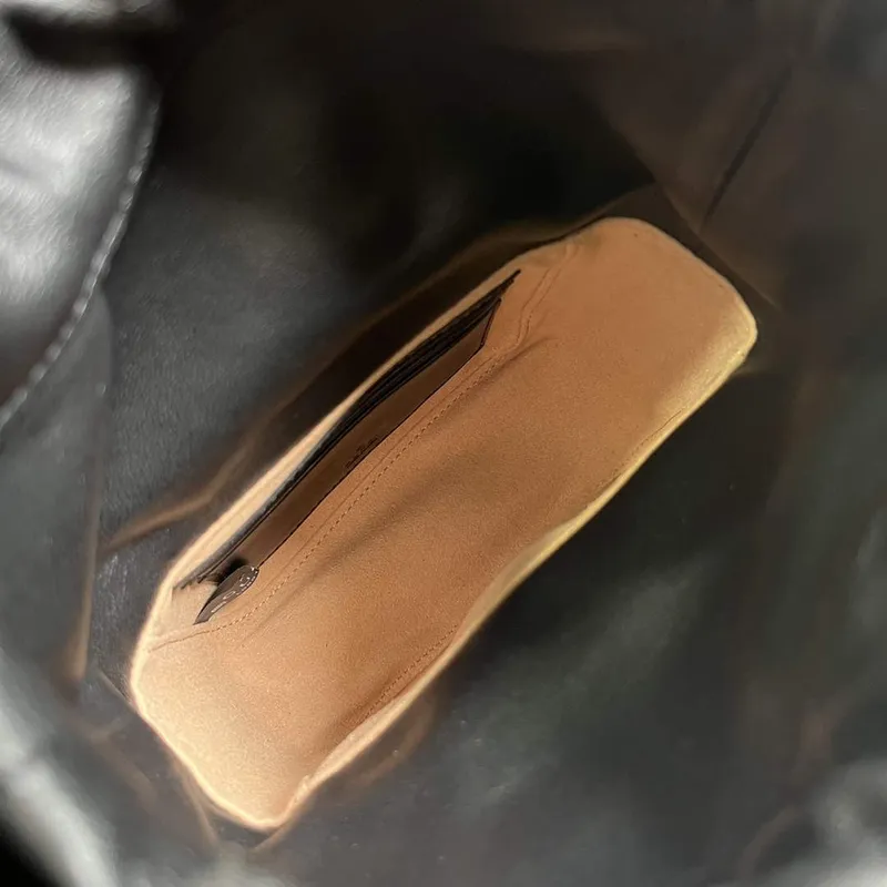 Gucci 746433 GG Marmont Mini Bucket Bag Černá