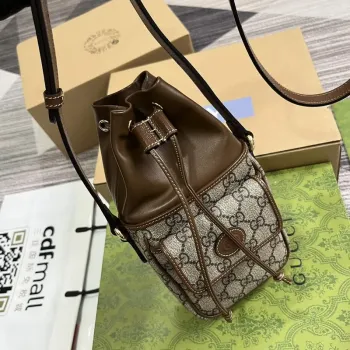 Gucci 746303 GG Mini Bucket Bag s propleteným G béžová a hnědá