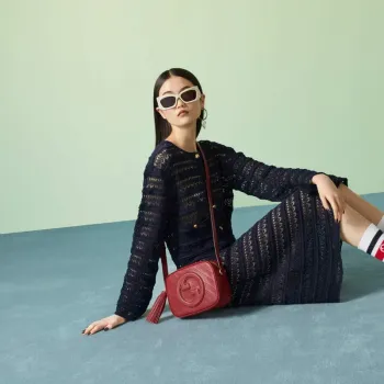 Gucci 742360 Gucci Blondie malá kabelka přes rameno červená kůže