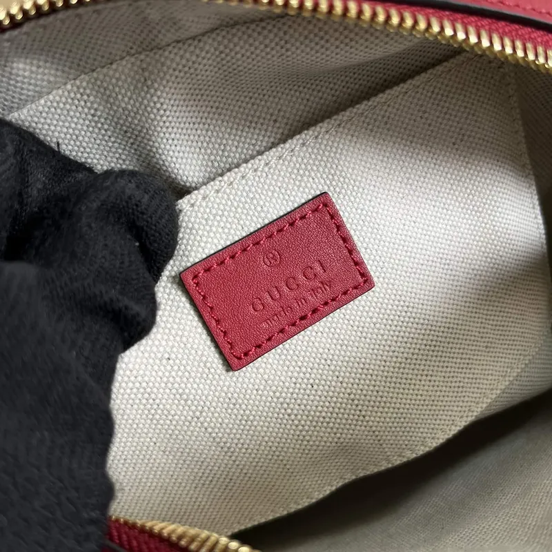 Gucci 742360 Gucci Blondie malá kabelka přes rameno červená kůže