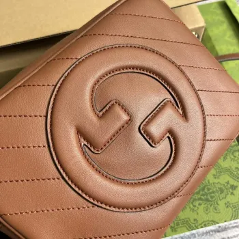 Gucci 742360 Gucci Blondie malá kabelka přes rameno Cuir kůže