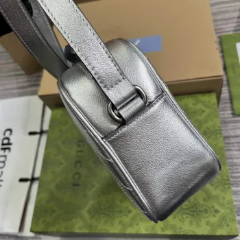 Gucci 742360 Gucci Blondie malá kabelka přes rameno Metalická stříbrná Kůže