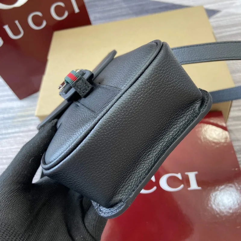 Gucci 800312 Super Mini Crossbody Taška Černá