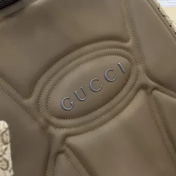 Gucci 800182 Velký batoh s taškou Gucci Hnědý