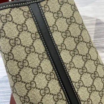 Gucci 815213 GG Emblem Střední Taška přes Rameno Černá