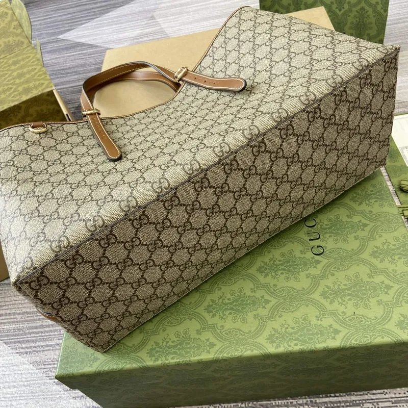 Gucci 815213 GG Emblem Střední Taška přes Rameno Hnědá