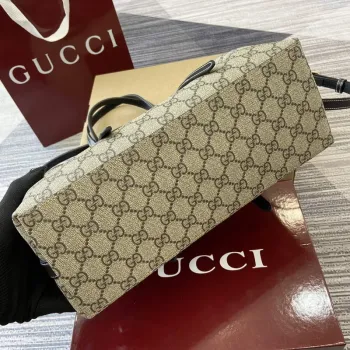 Gucci 815214 GG Emblem Malá Taška přes Rameno Černá