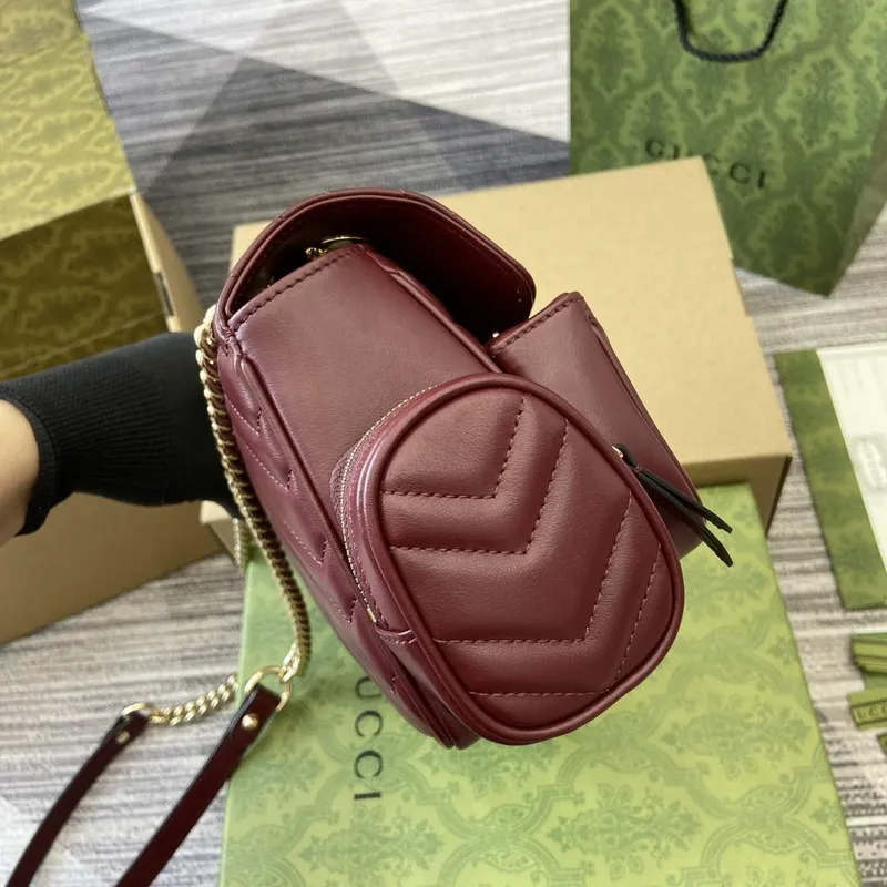 Gucci 795228 GG Marmont Malá Taška s Více Kapsami Vínově Červená
